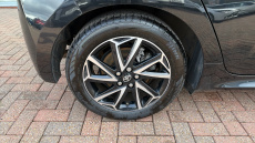 Toyota Yaris 1.5 Hybrid Design 5dr CVT Hybrid Hatchback